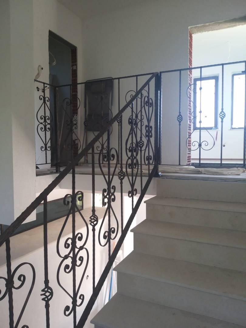 IMG-002f20f44d7e693c2a38f76ddfea987e-V