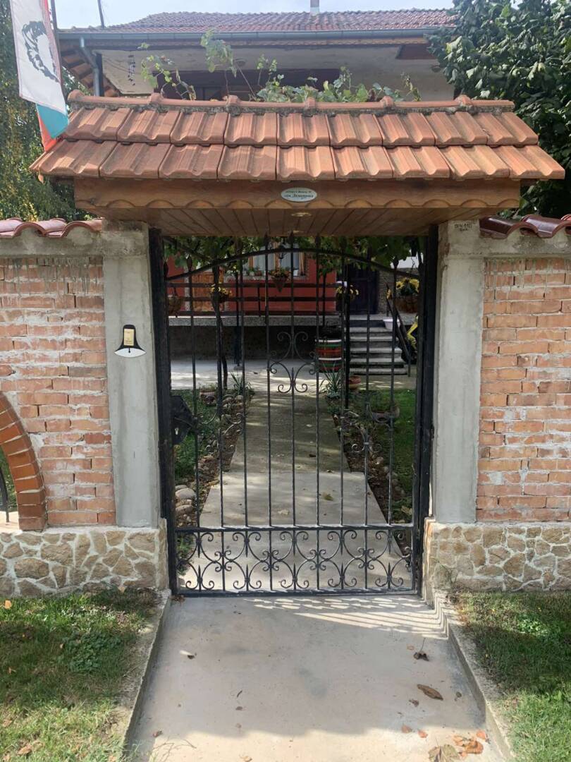 IMG-4fa3e0d6117ce76a1c4798df45ec7a64-V