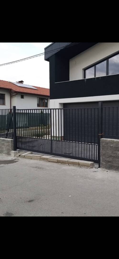 IMG-50e22f73546a6dcd6f460d1b5597ecb2-V