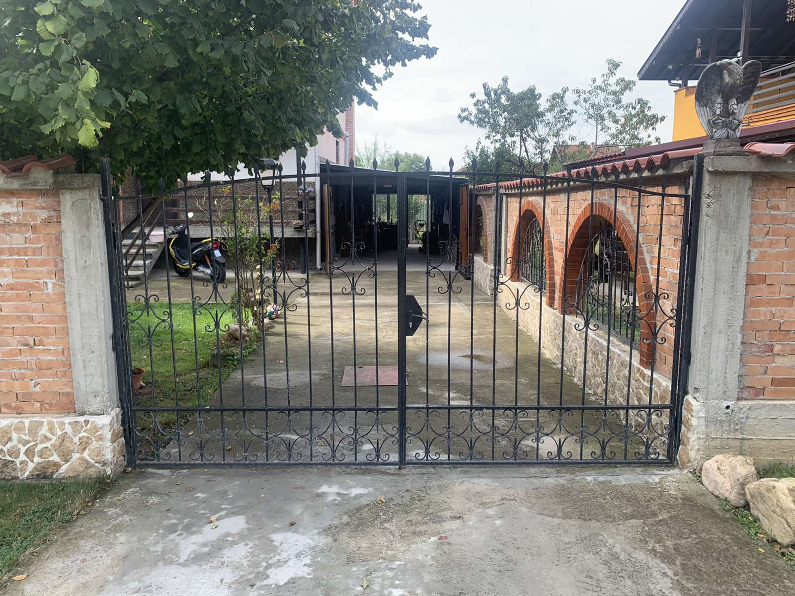 IMG-b73db6983c187f7a3e4eafdacb4c53c7-V