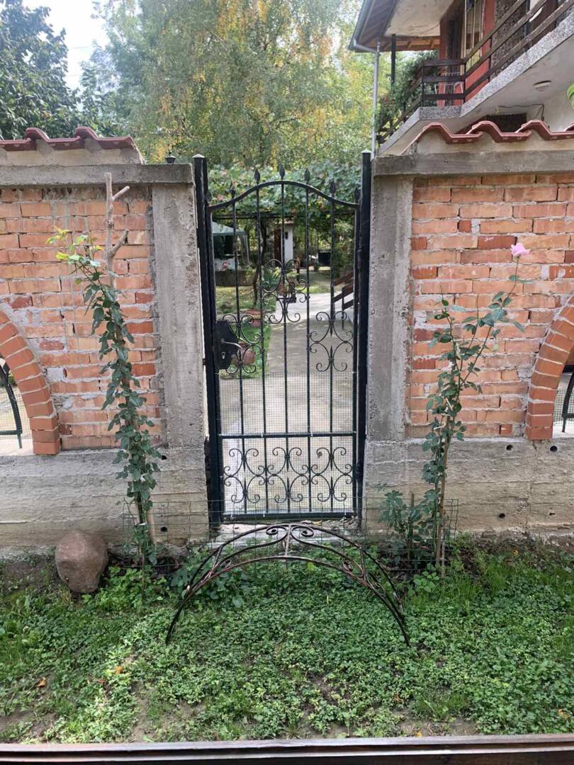 IMG-bc97dd49be54552781619a469f679eaf-V