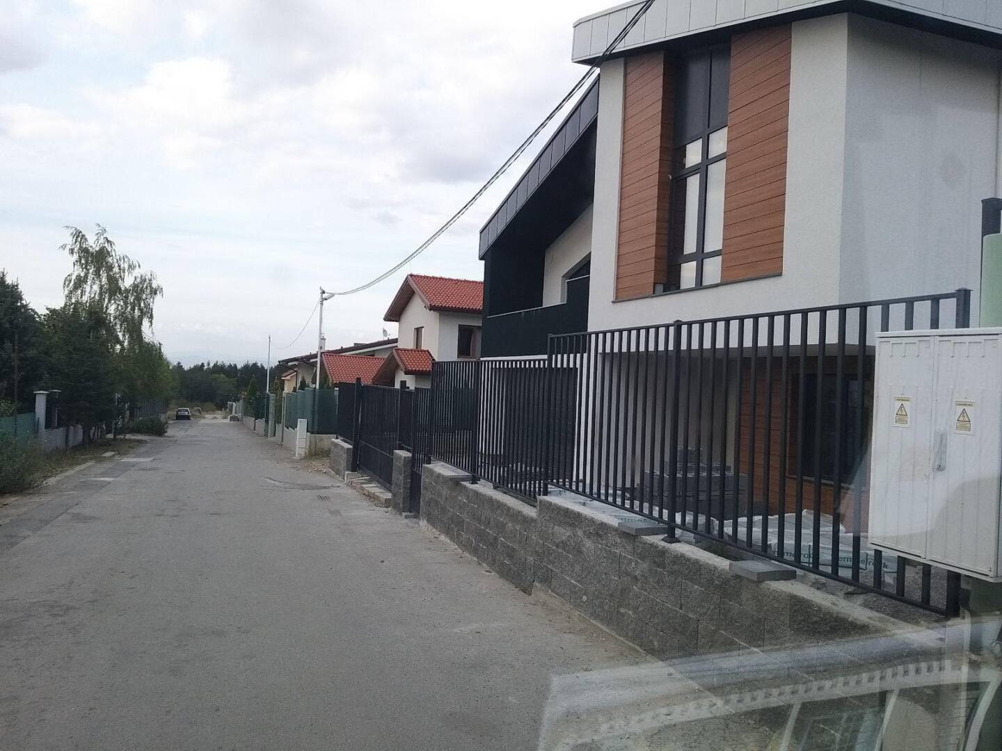 IMG-cd3d4d1842c860004cc6b233e041d8b6-V